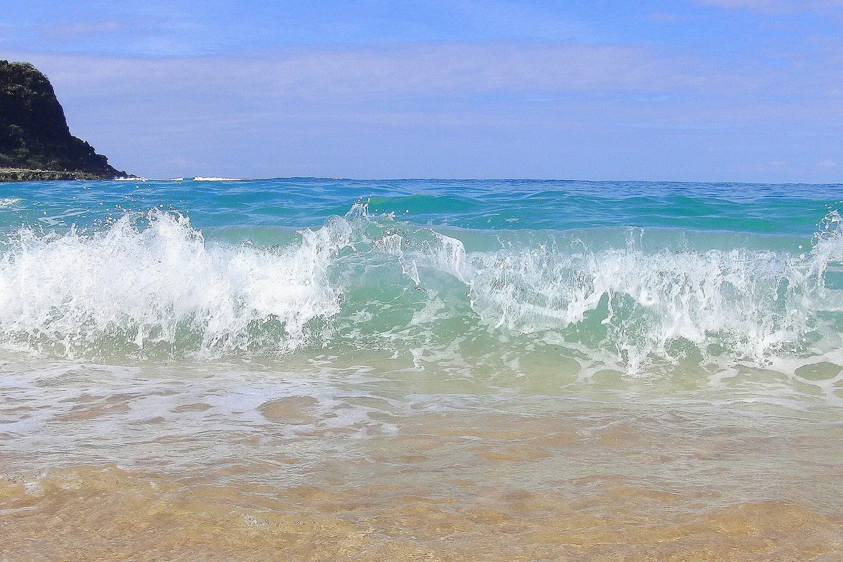 Surf and sand at Makaha